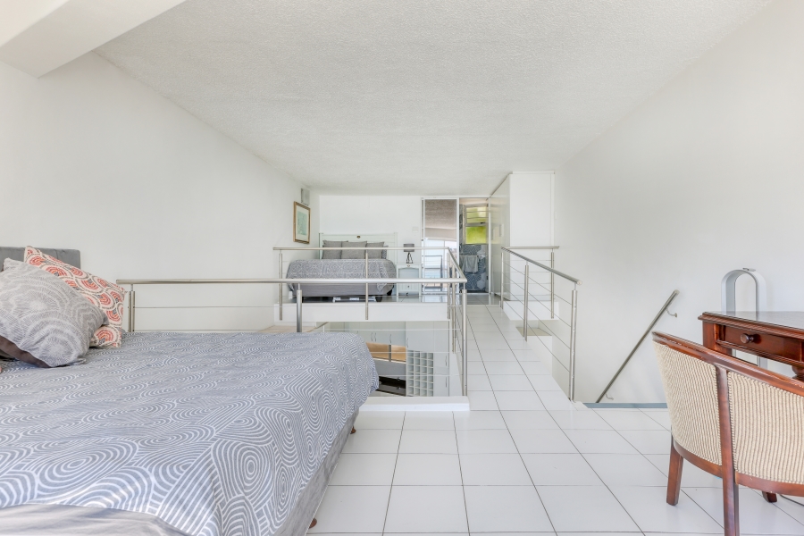 2 Bedroom Property for Sale in Clifton Western Cape